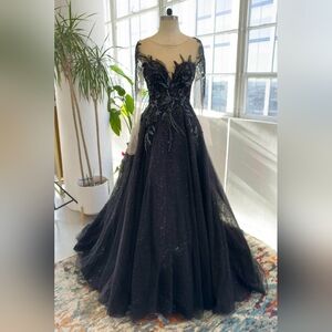 NWT A-Line Court Train Sparkle Tulle Black Wedding Dress